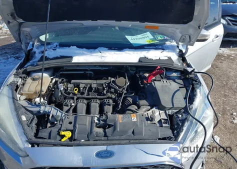 2015 Ford Focus Se z USA, uszkodzony, nr VIN 1FADP3F28FL365319